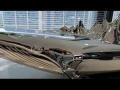 Des sculptures en acier inoxydable