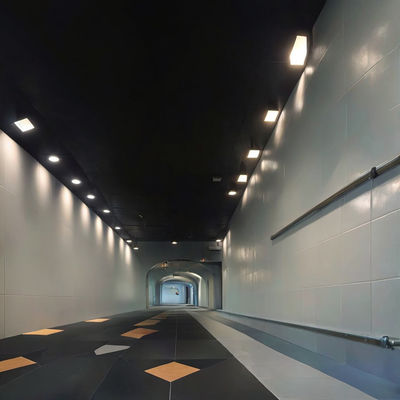 Smooth and Glossy Finish Vitreous Enamel Panel with UV Radiation Durability Benefit