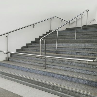 Sturdy Welded Stainless Steel Handrails for Public Facilities